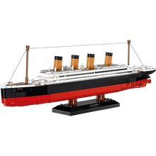 Cobi Historical Collection 1680 R.M.S. Titanic 1680