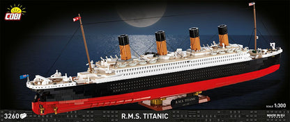 RMS Titanic 1:300 Scale